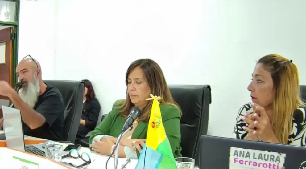 Los bloques de la oposición del Concejo Deliberante de la Villa de Merlo presentaron un Proyecto de Resolución para declarar la Emergencia Social por el impacto del aumento tarifario en los servicios públicos esenciales. 