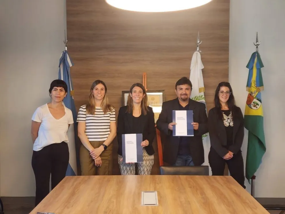 La UNLC afianza lazos con Escuelas de Merlo mediante nuevas actas complementarias. 