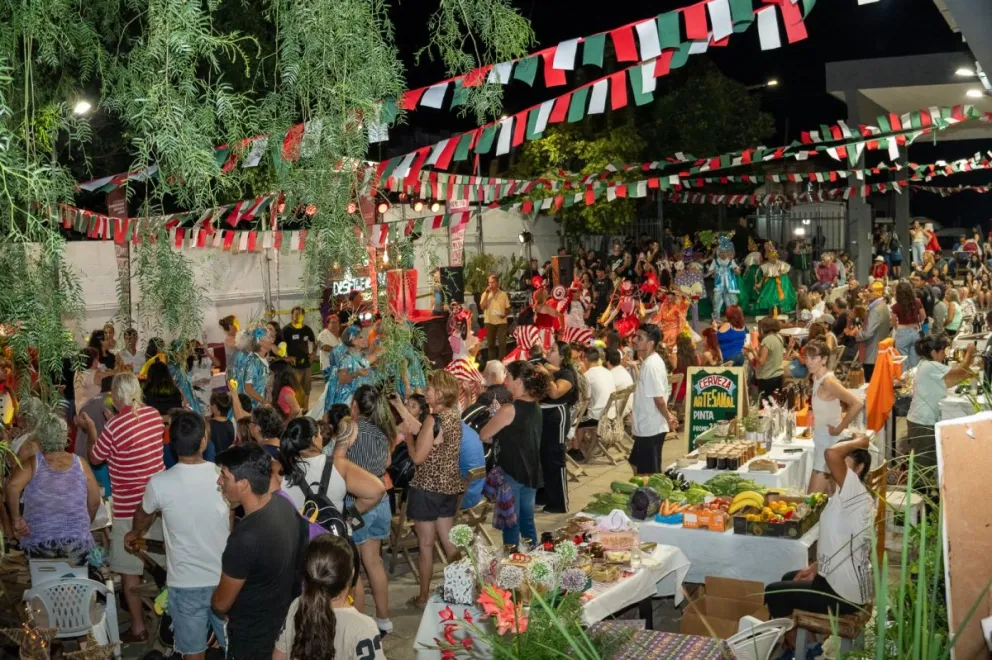 Durante el miércoles y jueves, las actividades se concentraron en el Mercado Merlino de Productores, donde emprendedores locales exhibieron y comercializaron sus productos.