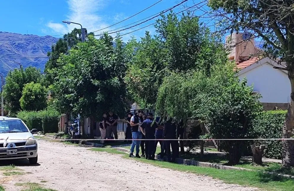 Hallan a un hombre sin vida en una vivienda del barrio 18 Viviendas