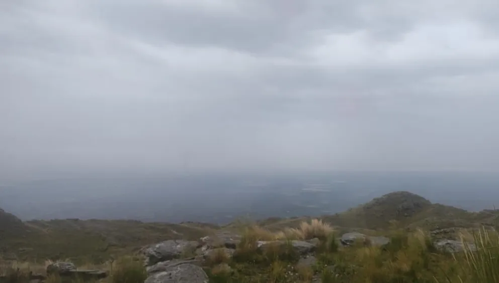 Lunes lluvioso en Villa de Merlo. Foto archivo