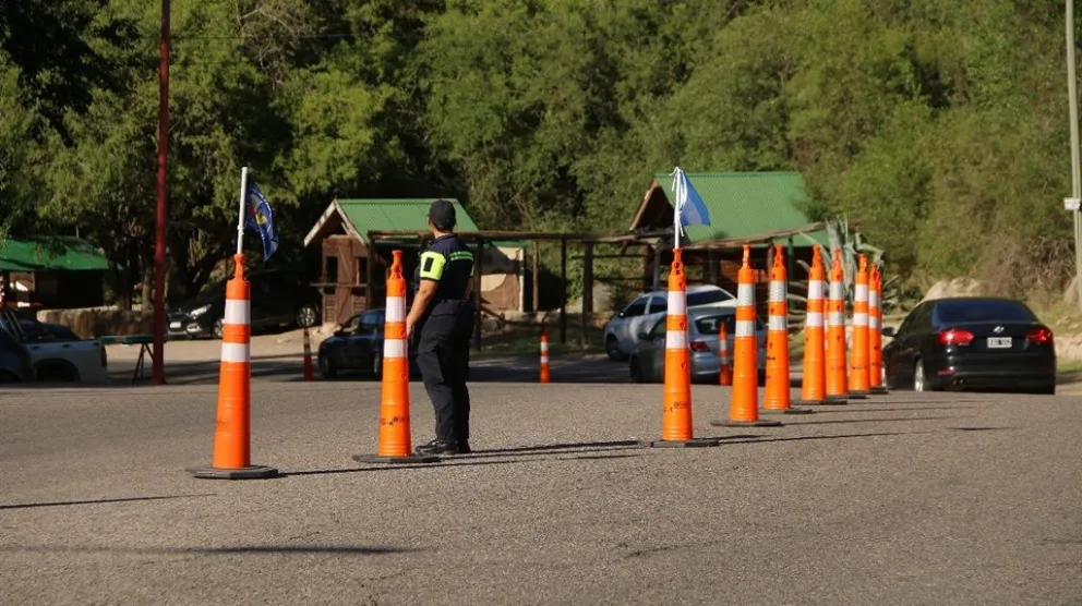 Efectivos de Seguridad refuerzas los controles viales en toda la provincia.