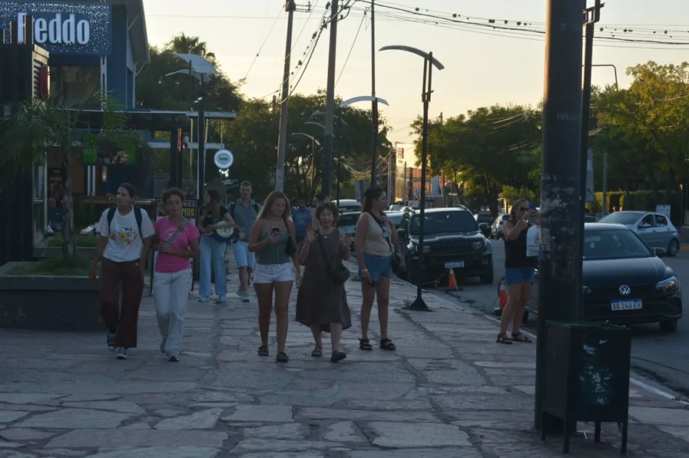 Esta tendencia de “viaje por picos” reemplaza a las reservas anticipadas y a las planificaciones de larga duración.