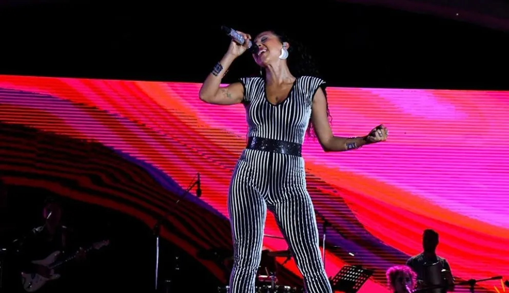 Ivonne Guzmán, ex Bandana, con la Delio Valdez brindaron un gran show en el Festival Nacional del Valle del Sol.