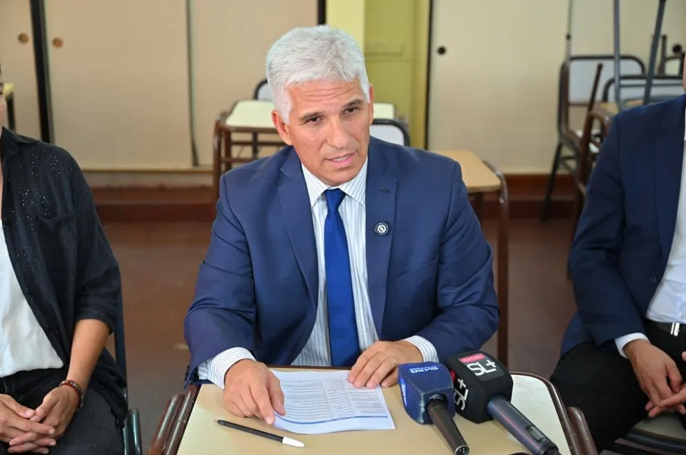 Poggi confirmó que el ciclo lectivo 2026 comenzará el 23 de febrero en San Luis.