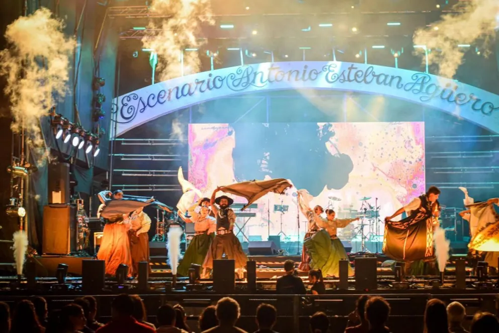 La realización de la Fiesta Nacional Valle del Sol se enmarca además en el programa “50 Festivales” del Ministerio de Turismo y Cultura de la provincia.