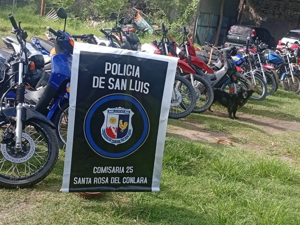 Operativo policial secuestró 19 motos cerca de Santa Rosa del Conlara.