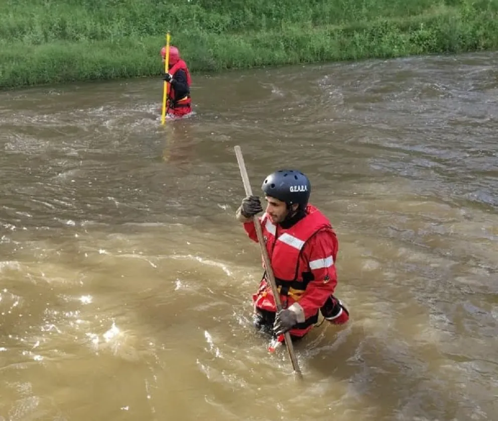 La Unidad N° 26 de Bomberos Voluntarios de Tilisarao se sumó al operativo de búsqueda en Santa Rosa del Conlara. (Foto: Bomberos Tilisarao)