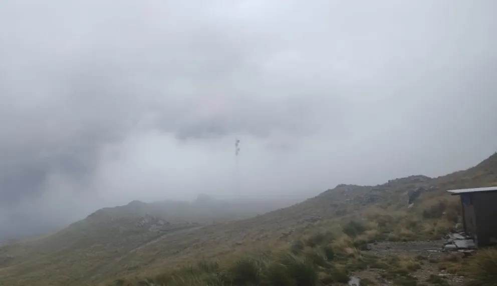 Cielo nublado y lluvia este jueves en Villa de Merlo. Foto El Vasco.