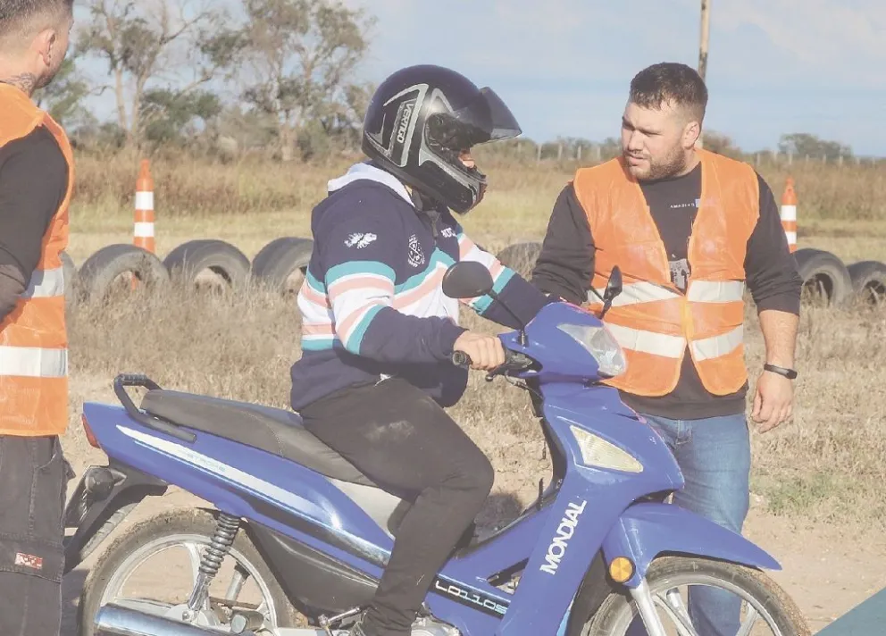 Tilisarao lanza la 4ª edición de “Mi Primera Licencia”. 