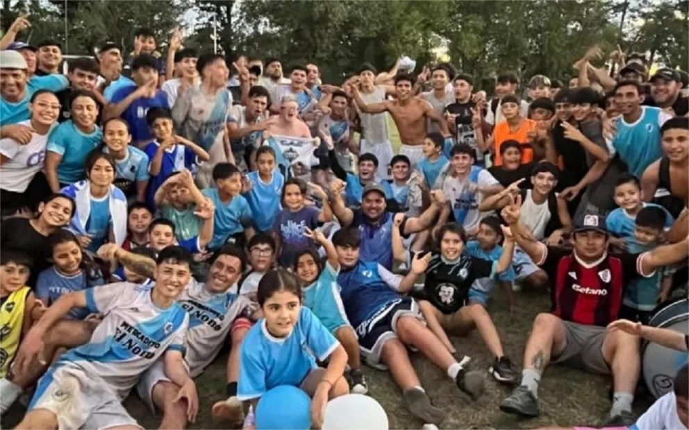 El "Funebrero" venció por 2-1 a Casino de la Villa de Merlo y jugará la Final ante el "Rojinegro". (Foto: DSL)