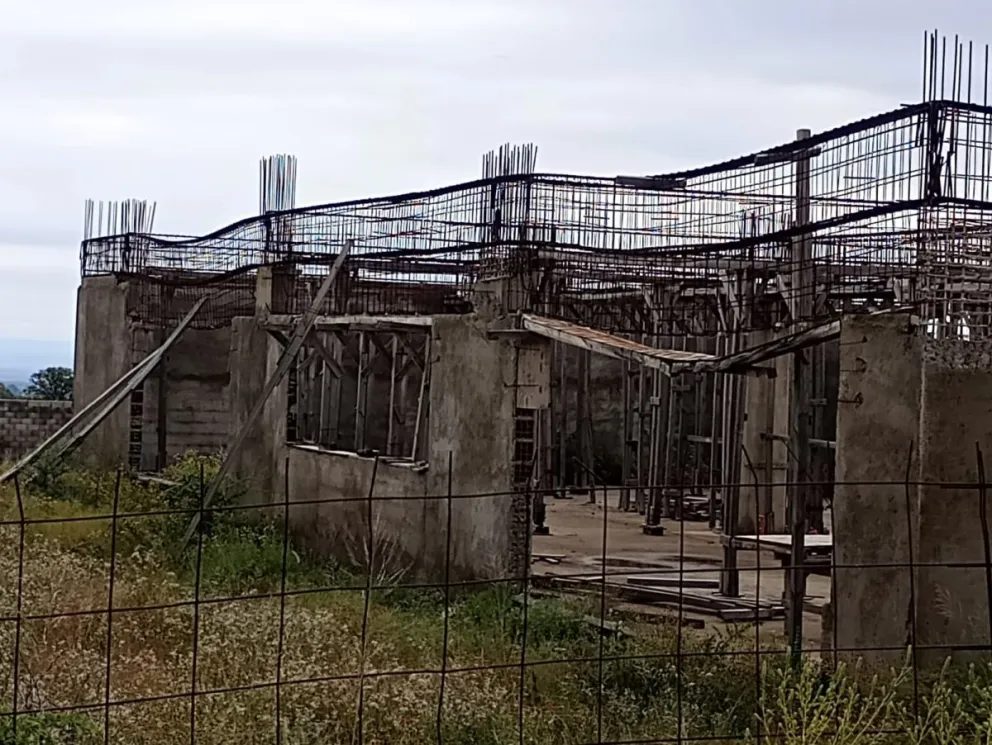 “El abandono de la escuela también enseña: enseña el poder de la mentira”, afirmó Pollo.
