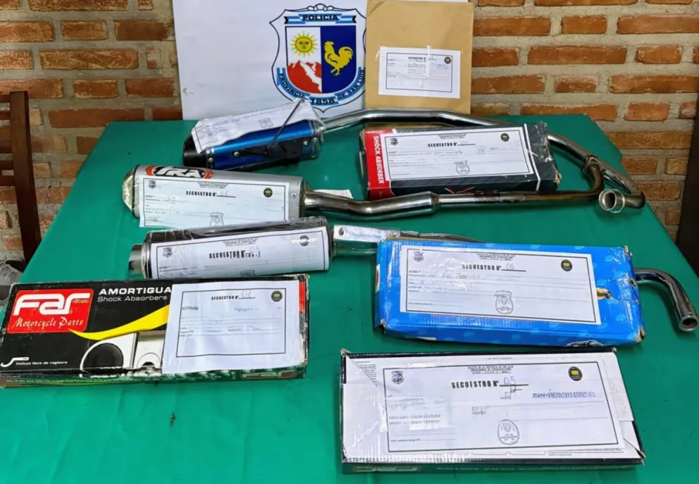 Los elementos recuperados por la policia. Foto Pol. de San Luis.