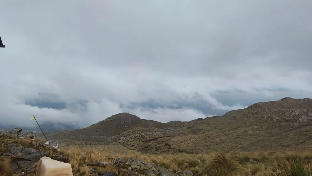 Anucian fuertes lluvias por la tarde en Villa de Merlo.