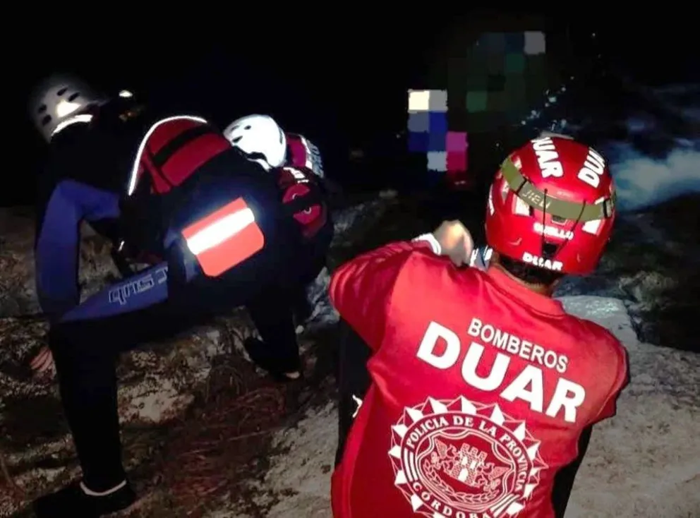 Del procedimiento participó personal del DUAR (Departamento de Unidades de Alto Riesgo) de la Dirección Bomberos de la Policía.