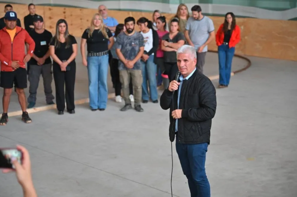Poggi anunció en Merlo el techado del Parque Recreativo.