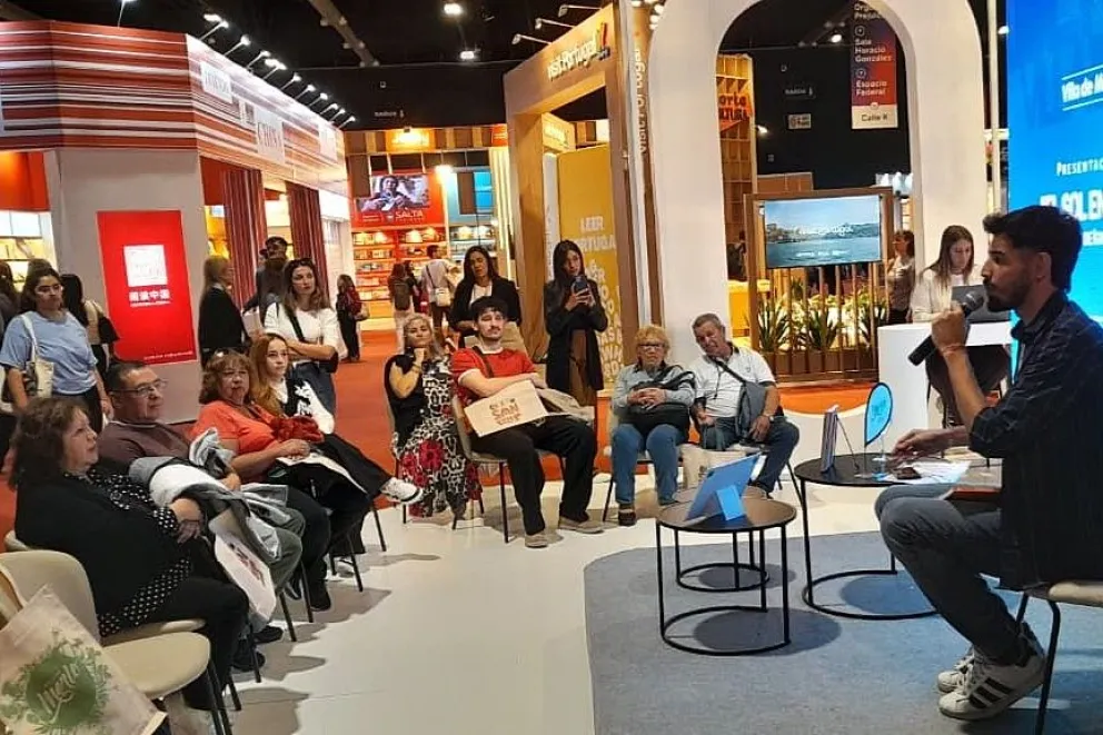 Siguen las presentaciones puntanas en la Feria del Libro edición 50 aniversario.