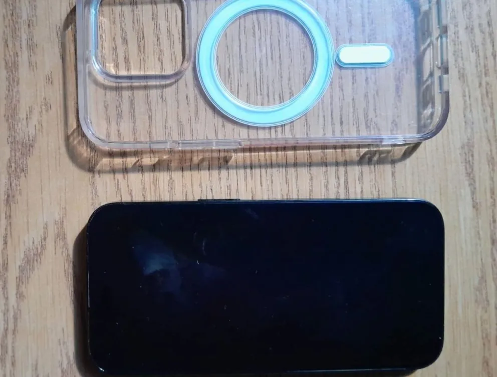 El celular recuperado por la policia. 