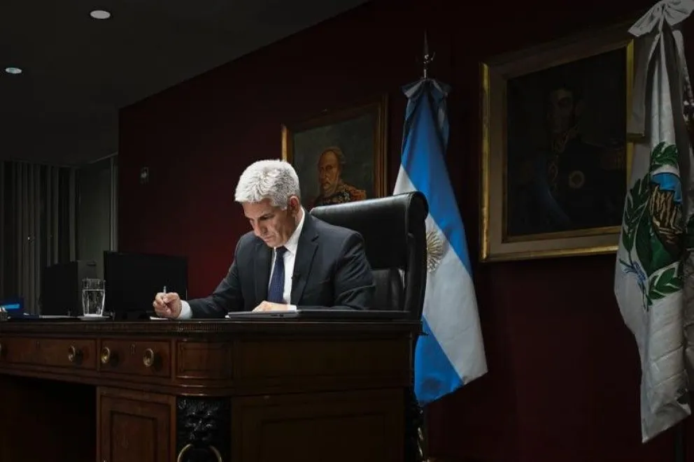 Poggi le aceptó la renuncia a todos los funcionarios de la secretaría de Actividades Logísticas. Sus áreas estratégicas serán incorporadas al ministerio de Desarrollo Productivo, las cuales funcionarán solamente con el 30% de la planta de funcionarios.