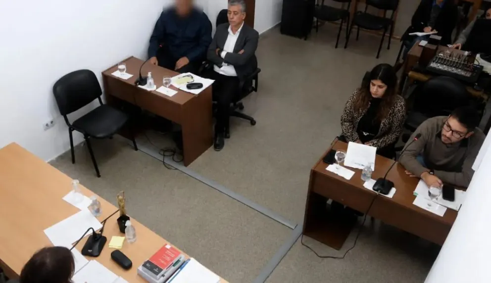 El Juez de Garantía N° 1 de la Tercera Circunscripción Judicial, Nicolás Damián Coppola, tuvo por formulados los cargos contra Dardo Alberto Villarroel por el delito de incendio culposo, en una audiencia realizada el 11 de mayo en Concarán.