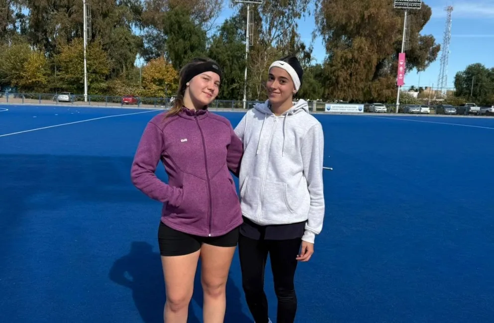 Faustina Frank, en la categoría Sub 19, y Sigrid Sackewitz, en la divisional Sub 16, las jugadoras de Alerces seleccionadas. 