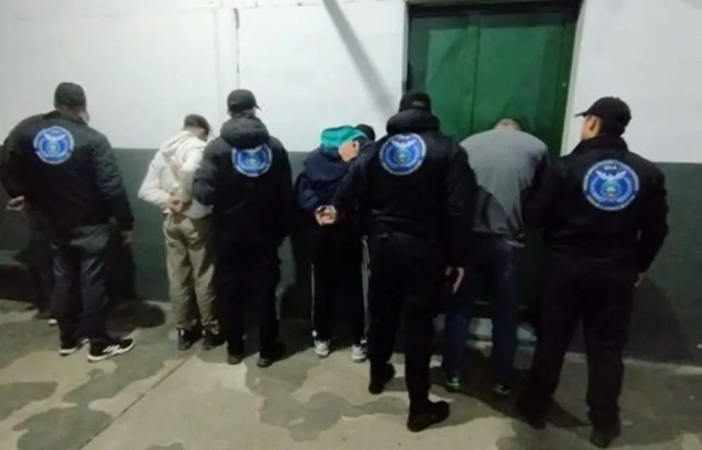 Enviaron a la cárcel a cuatro hombres que manejaban centros de venta y distribución de drogas. (Foto: Policìa de San Luis)