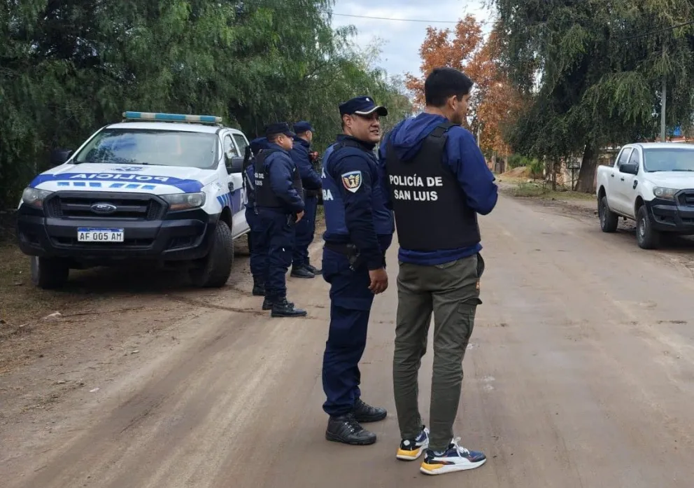 Allanamiento en Villa de Merlo por un hecho sucedido en traslasierra. Foto Pol. de Córdoba.