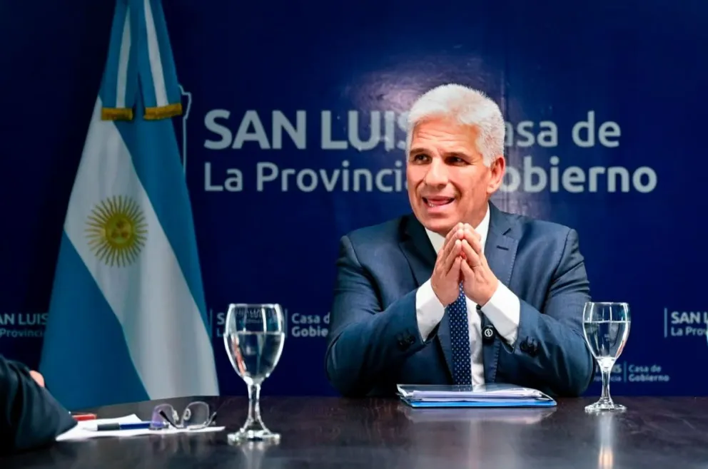 “Si en la minería metalífera no contamina nuestra agua y no la afecta, sí también vamos a desarrollar la minería metalífera”, remarcó.