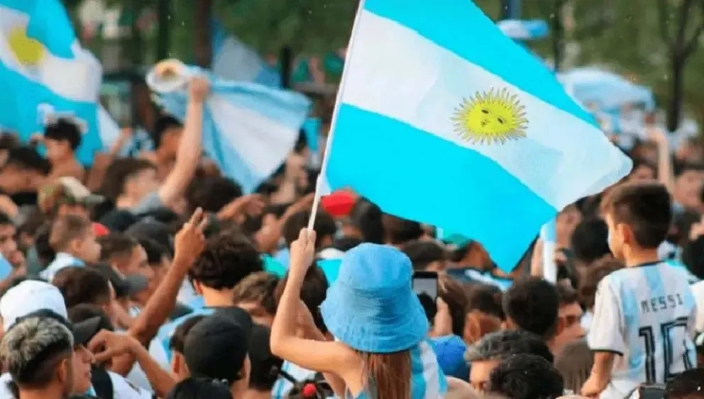 Cortaderas se viste de celeste y blanco para comenzar a vivir el Mundial 2026.