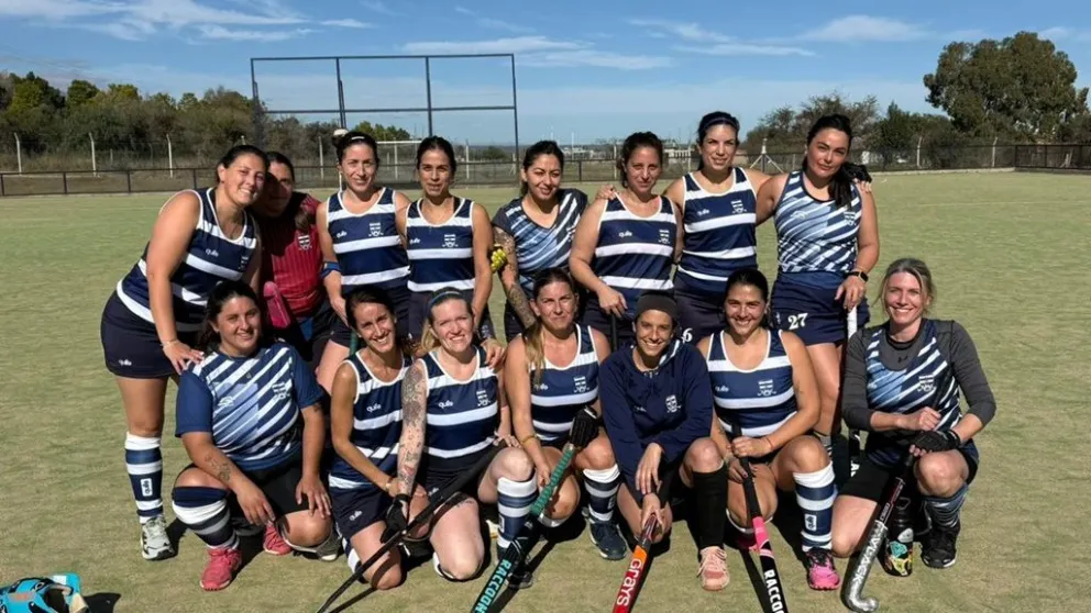 La actividad continuó el domingo con una nueva jornada de Mamis Hockey.