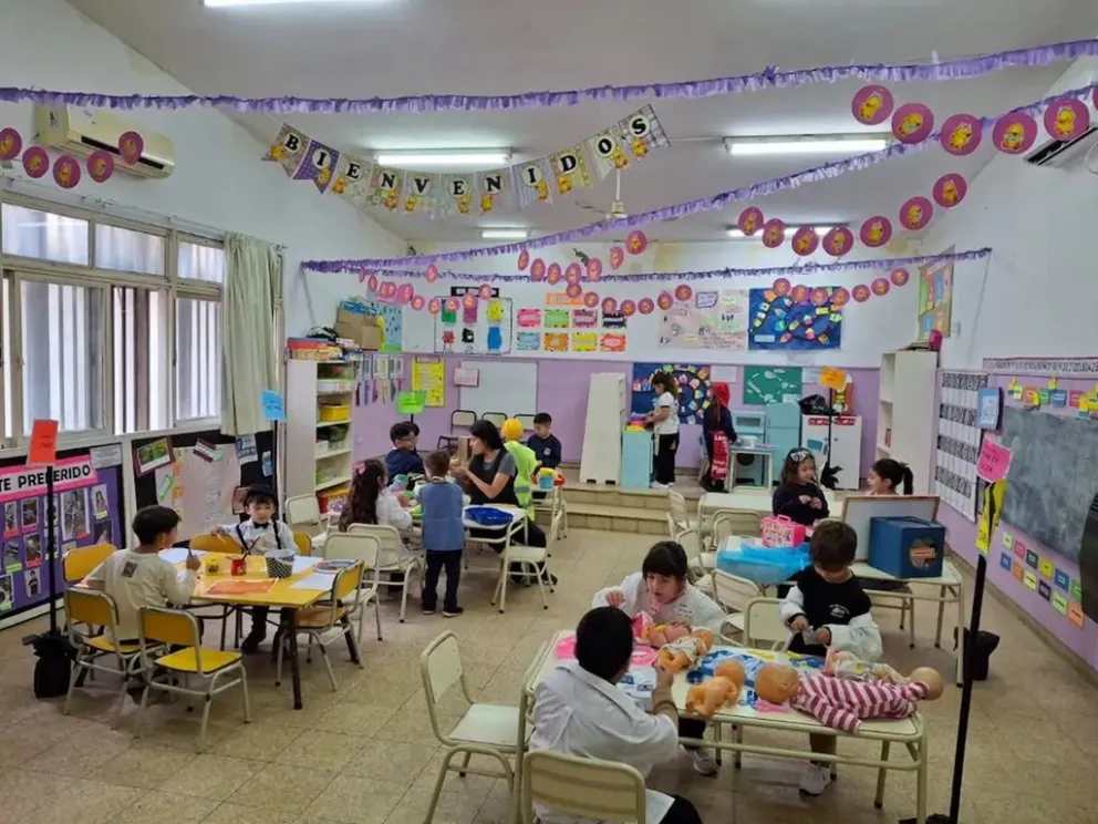 La caída de la natalidad cambia el mapa educativo argentino.