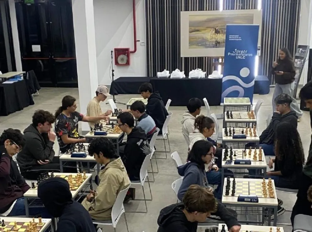 La Universidad Nacional de los Comechingones realizo el Encuentro de Ajedrez de los I Juegos Preuniversitarios UNLC.