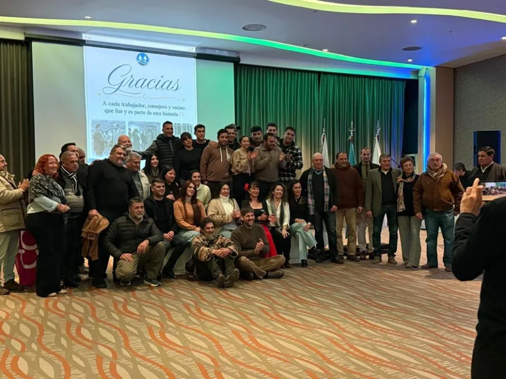 La Cooperativa de Provisión de Agua, Obras y Servicios Merlo Limitada celebró este viernes su 60° aniversario con un emotivo acto.