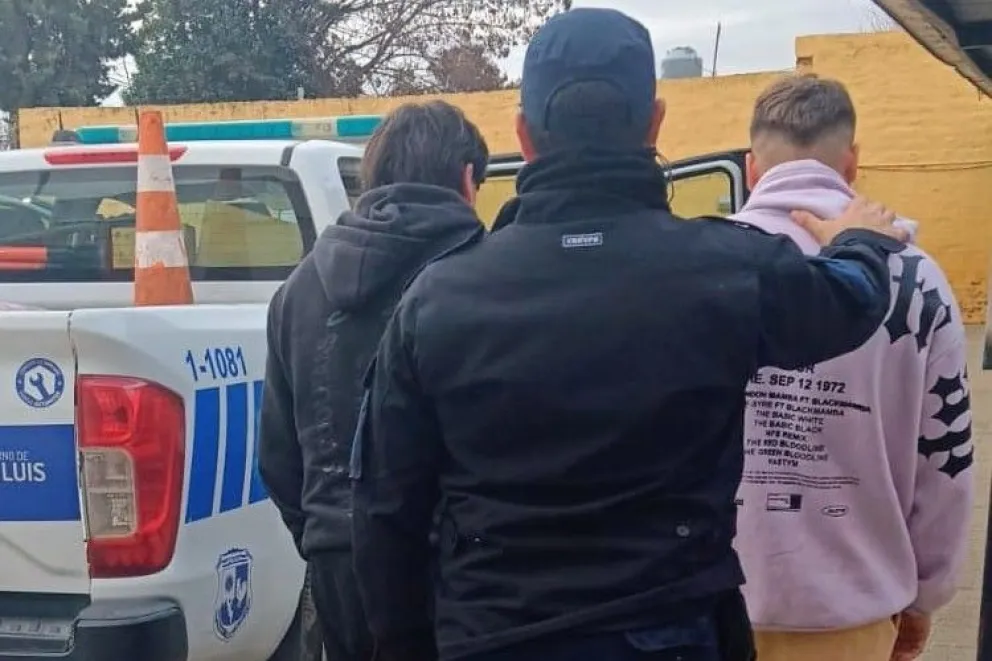 Dos hombres en prisión preventiva por atacar y golpear a un hombre en Naschel. Foto: Pol. San Luis
