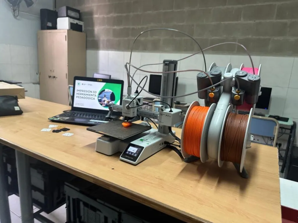 Colegio Santiago Besso incorpora impresora 3 D