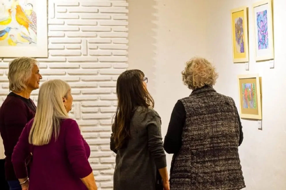 La casa cultural, situada en Avenida del Sol 872, abre sus puertas de lunes a sábado desde las 8:00 hasta las 20:00.