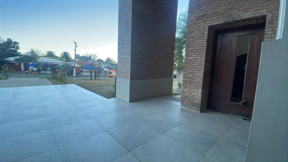 Las imágenes difundidas por la institución muestran importantes daños materiales.