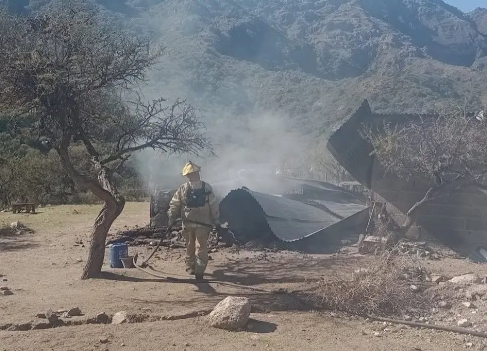 Investigan en Cortaderas un incendio ocurrido el fin de semana pasado y que pudo ser intencional.