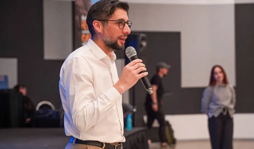 Uno tiene que pensar como turista, cómo nos gusta ir al lugar donde queremos vacacionar”, sostuvo el intendente Leornardo Rodriguez. 