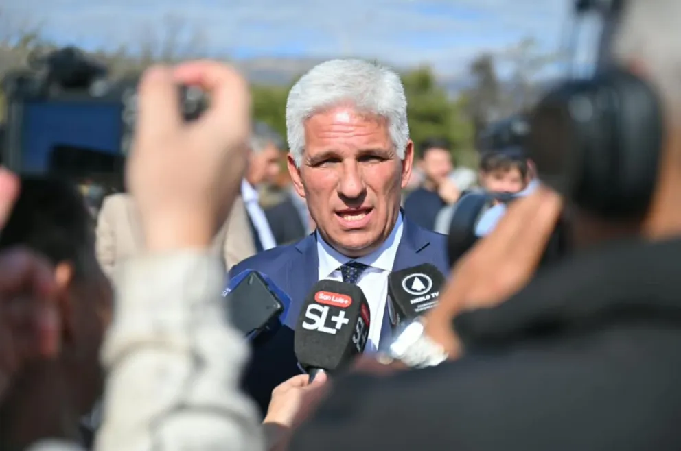 “Estamos invirtiendo más de $12.000 millones en obra pública en Merlo”, dijo Poggi en Villa de Merlo.