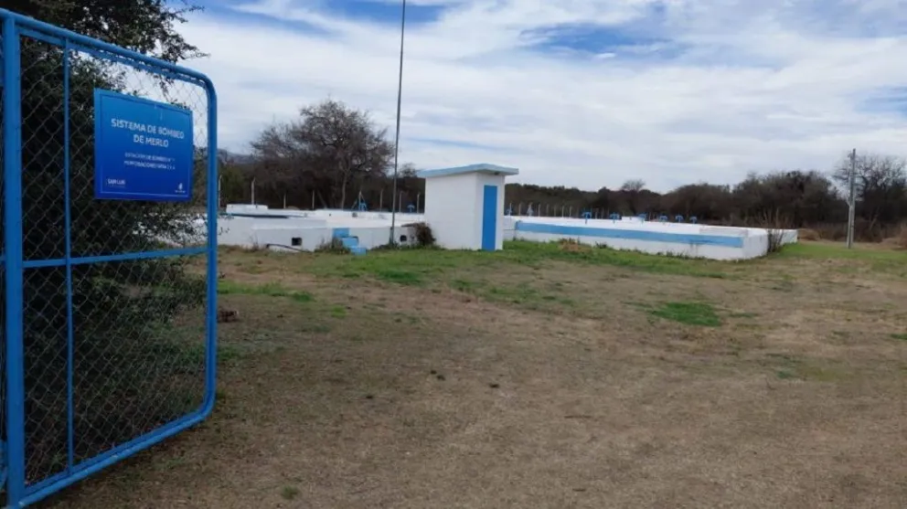 Además de en cursos y embalses, personal de San Luis Agua tomó muestras de la Estación de Bombeo N°1 en Merlo.