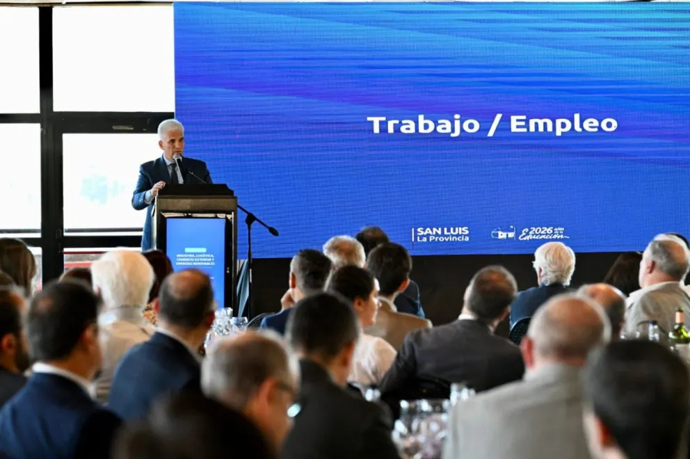 En el marco del Día de la Industria, el gobernador Claudio Poggi compartió este miércoles un almuerzo con empresarios y representantes del sector productivo