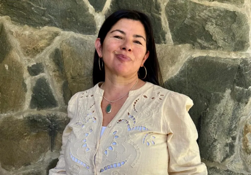 Carina Soledad Mansilla recibió el Premio al Mérito Docente.