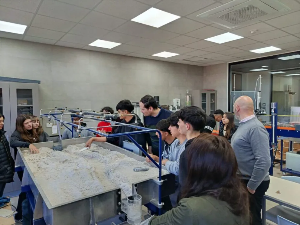 Estudiantes de la Escuela Nº 288 “Antonio Esteban Agüero” visitaron la UNLC.