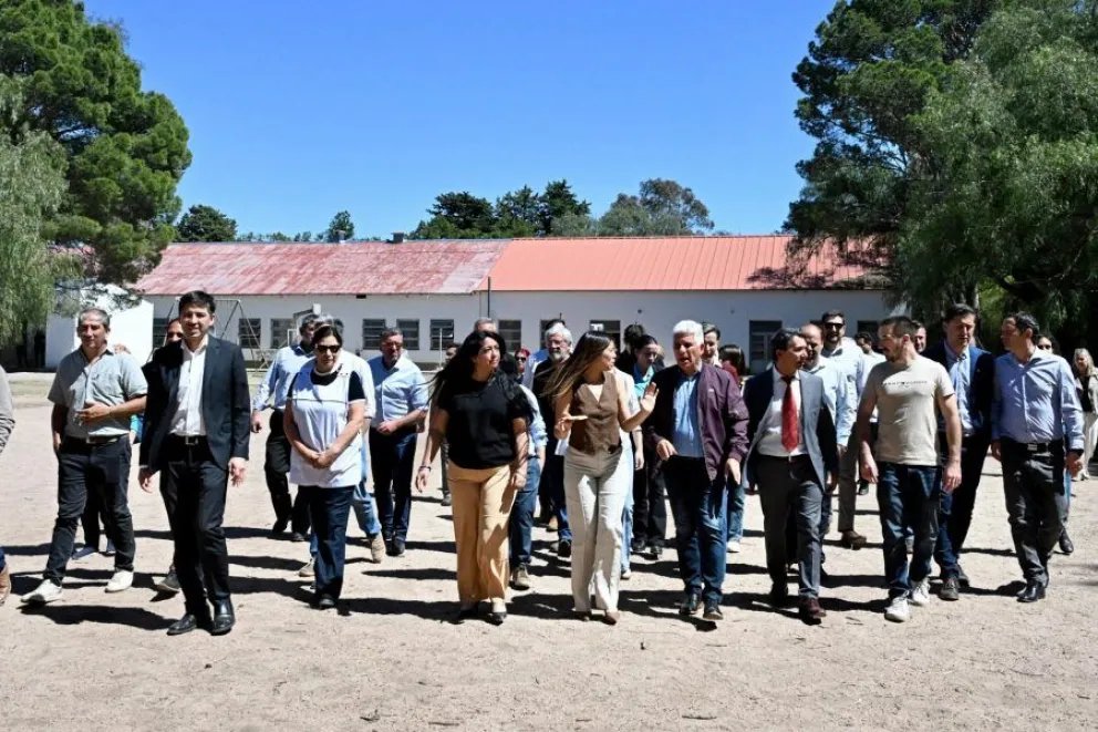 El gobernador Claudio Poggi  firmó en Cortaderas el decreto que habilita el llamado a licitación pública para la construcción de un edificio complementario de talleres destinado al nivel Secundario de la Escuela Técnica N°2 "San José Obrero"
