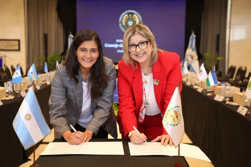 III Reunión Nacional del Consejo de Seguridad Interior, realizada en el Salón Cruce de los Andes del Centro Cívico de San Juan.