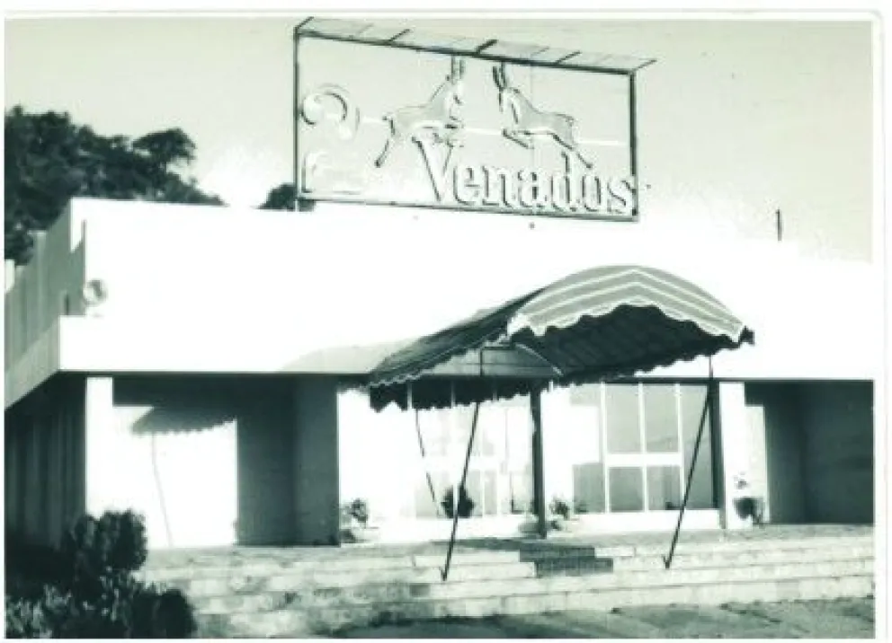 El Casino Flamingo abrió sus puertas en febrero de 1965. Dos años después pasó a manos del Estado provincial y fue rebautizado como Casino Dos Venados. Fotos: archivo Casino Dos Venados.