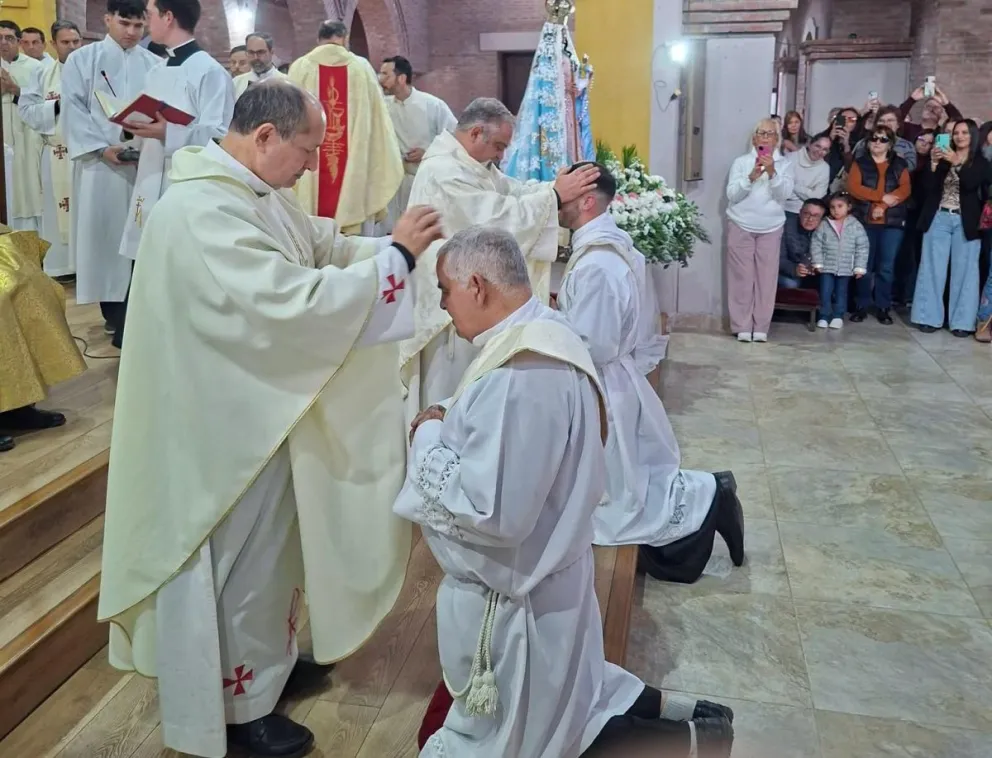  Mario Galán y Agustín Milano recibieron el sacramento del Orden Sagrado y comenzaron oficialmente su camino como sacerdotes.