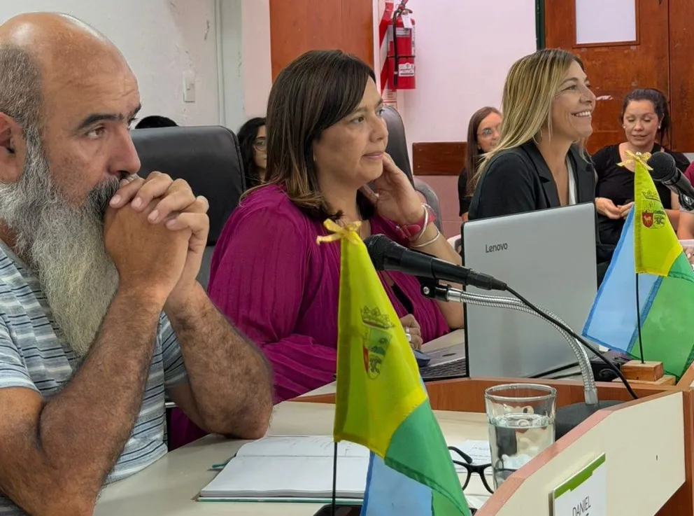 La oposición acusa a Rodríguez de buscar créditos por $1.900 millones sin documentación suficiente. Este jueves se debaten en el Concejo.