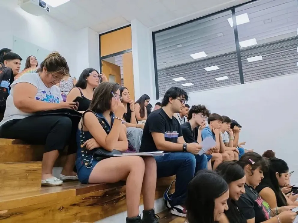 La ampliación de la oferta académica respondió a una premisa que había acompañado a la UNLC desde sus comienzos.